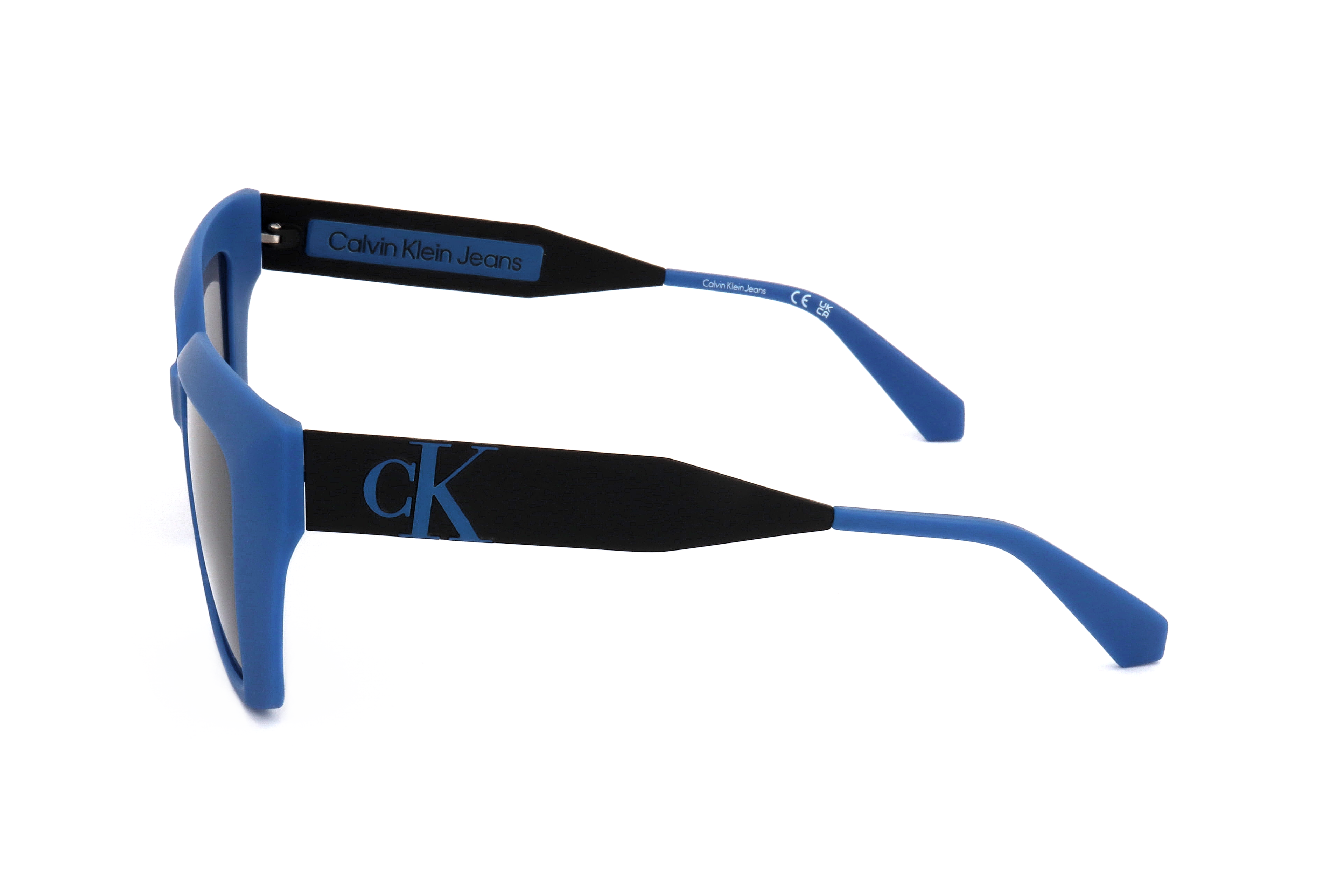 BLUE variant third image