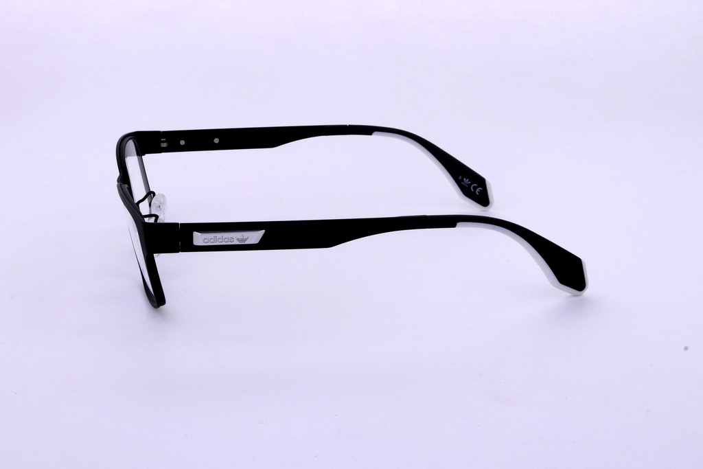 MATTE BLACK variant third image