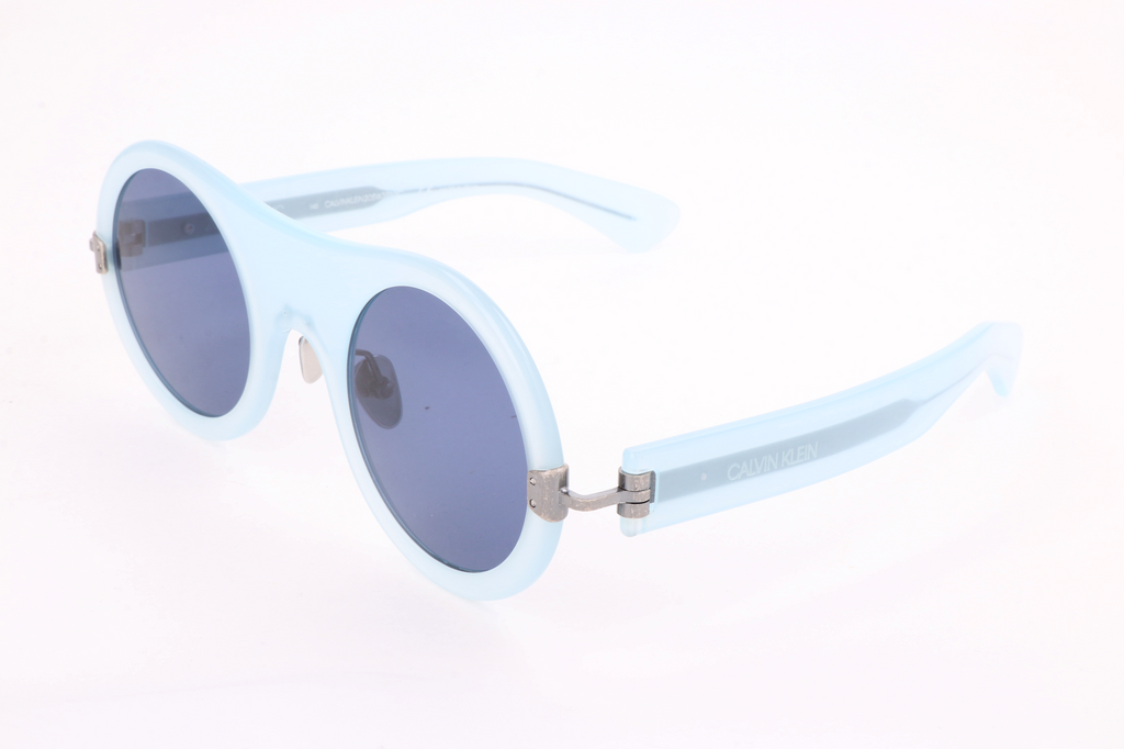 MILKY LIGHT BLUE variant second image