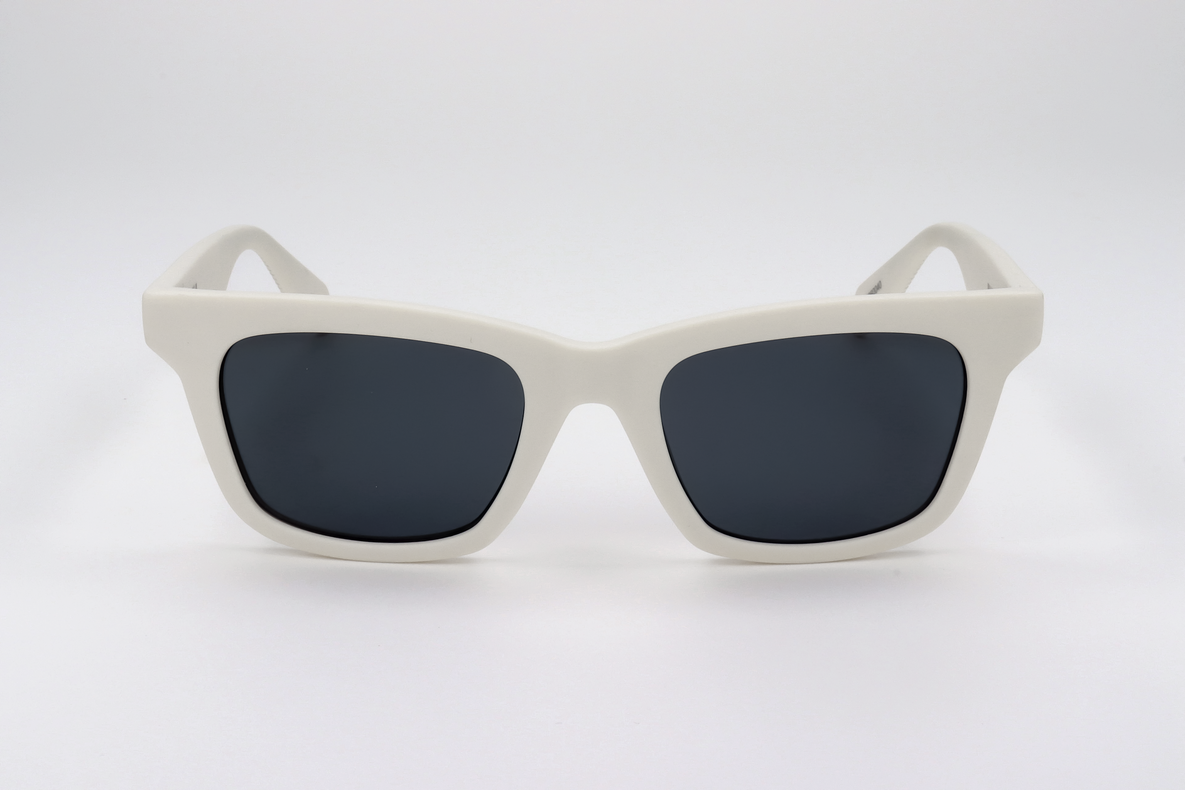 WHITE variant main image